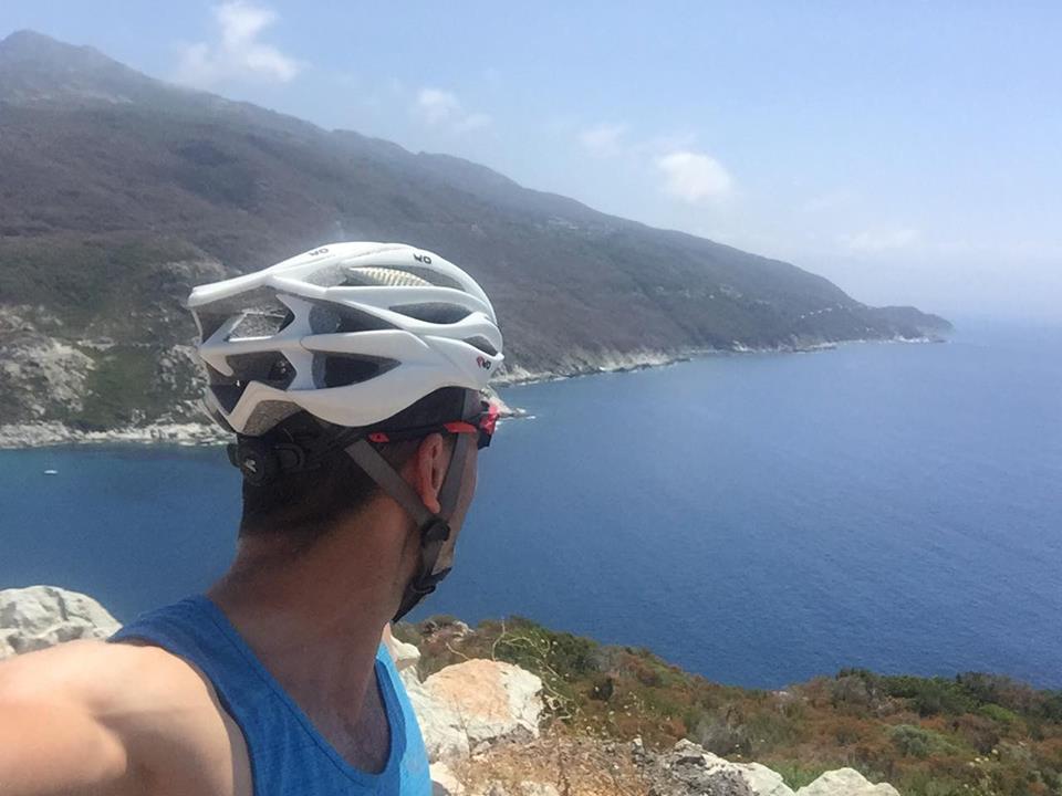 Tour de Corse à vélo - la mer est partout