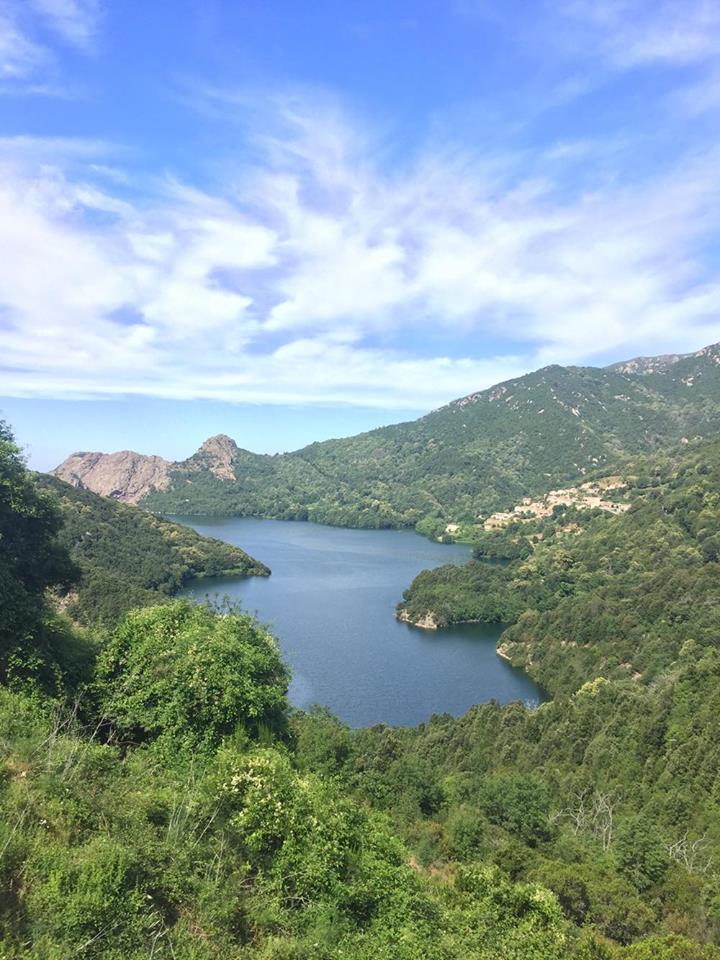 Lac de Tolla tour de Corse à vélo