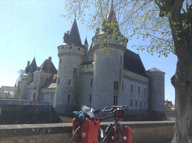 Magnifique château de Sully sur Loire